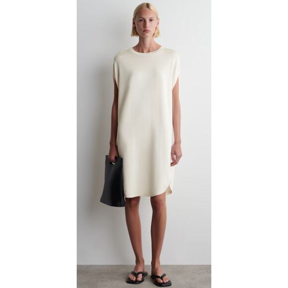 COS CIRCLE-CUT KNIT DRESS - Picture 1 of 6